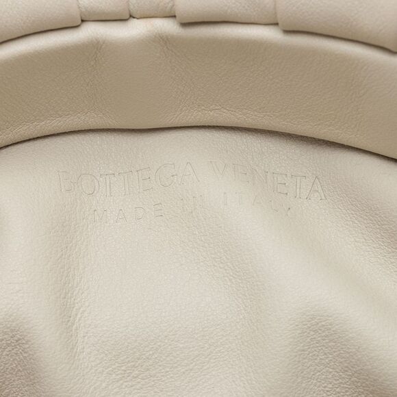 Bottega Veneta Calfskin The Chain Pouch - Picture 7 of 14
